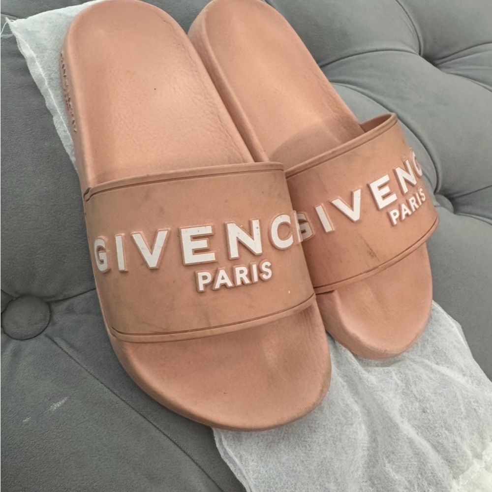 Givenchy pink logo rubber slides